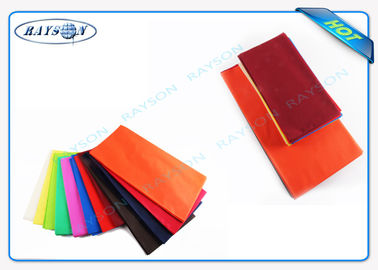 Different Color Different Gram Non Woven Tablecloth Cutting Packing Put Into Carton